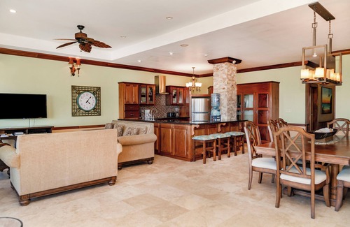 San Pedro Condo | MargaritaVils Luxury 3 BR/3 BA Beachfront Condo - Ambergris Caye, Belize
