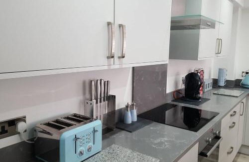 Margate Apartment | Margate Mews 150m From Sea Front and Dreamland