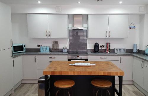 Margate Apartment | Margate Mews 150m From Sea Front and Dreamland