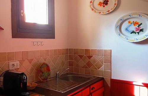 Loiri Porto San Paolo Apartment | MARGHERITA ROOM