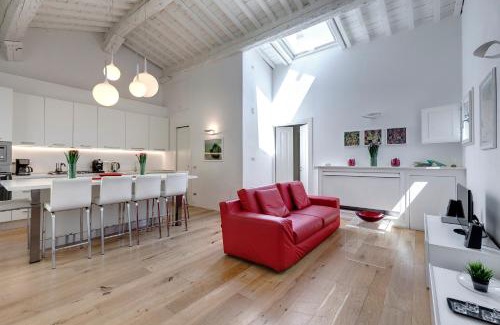 Oltrarno Apartment | Margot Apartment by Mamo Florence