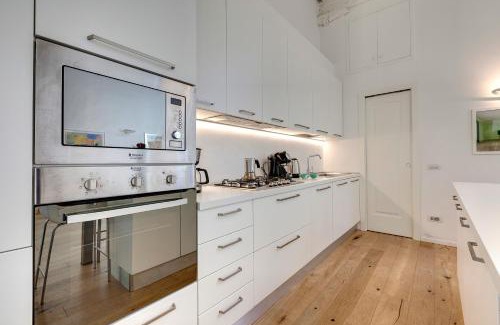 Oltrarno Apartment | Margot Apartment by Mamo Florence