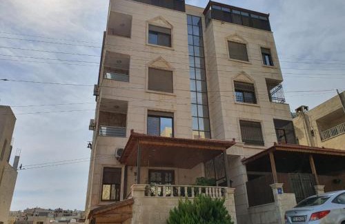 Al Jubeiha Apartment | Maria Apartment