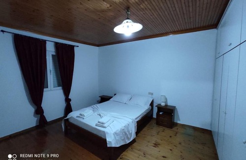 Himare Apartment | Maria's Apartments