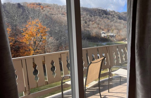 Beech Mountain Ski Chalet | Mariah Skiways Chalet Condo on Carolina Caribbean Slope w/Magic Carpet ski lift!
