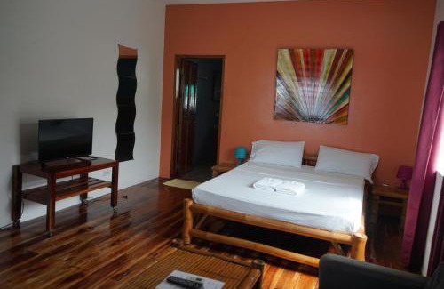 Yumbing Hotel | Marianita's cottages