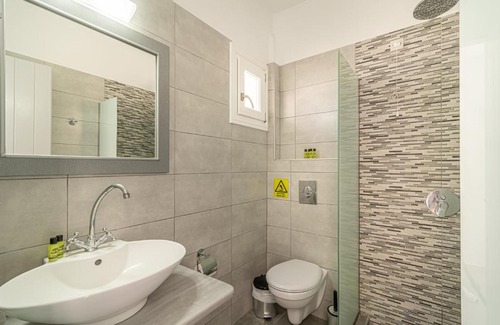 Perissa Hotel | Marianna Hotel