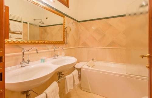 Oristano Historic Centre Hotel | Mariano IV Palace Hotel