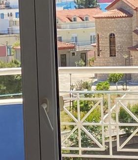 Igoumenitsa Apartment | Marias apartment 2studios flats to let seaside heart-city 50m from harbor