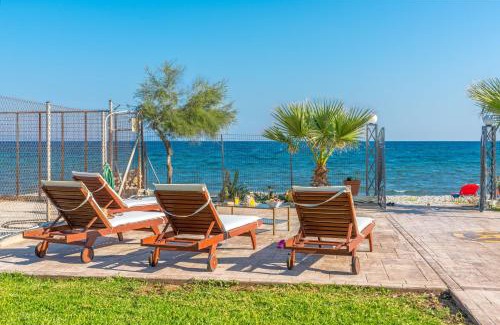 Marathon Villa | Maria’s Mansion 3 m from the SEA