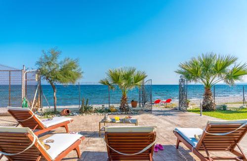 Marathon Villa | Maria’s Mansion 3 m from the SEA