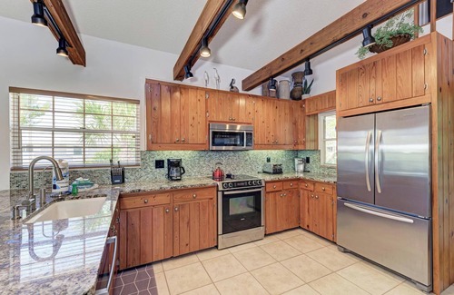 Anna Maria House | Marias Way - 3BR/2BA Pool Home - Anna Maria City -By Island Real Estate Vacation