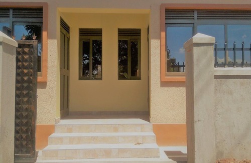 Kampala House | MARIBEL HOMES-Spacious, sunny/fresh home away from home retreat in Kampala