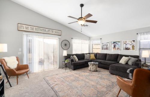 Maricopa House | Maricopa Home Less Than 1 Mile to The Duke Golf Course!
