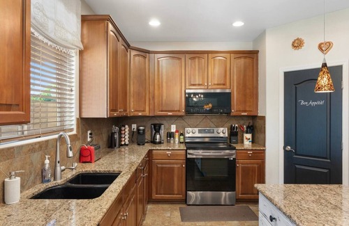 Maricopa House | Maricopa Retreat |Pool | Spa | Game Room