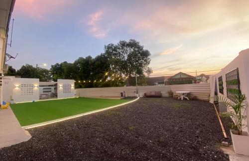Senawang House | MARIDA HOMESTAY 2 moslim only