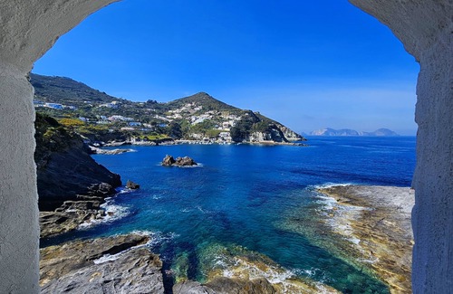 Le Forna Villa | Maridea Ponza -La Caletta Villa with swimming pool and private access to the sea