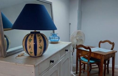 Castelnau-de-Medoc House | Marie Castel
