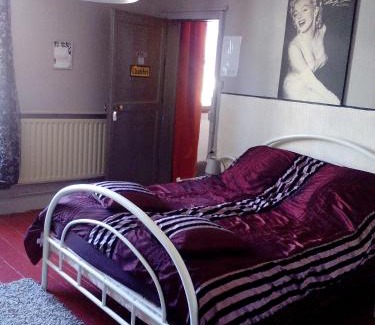Briare House | Marie-Claire la grillade