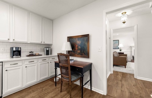 Clarkdale House | Marietta's Magnificent Manor - Centrally located to everything Atlanta & beyond