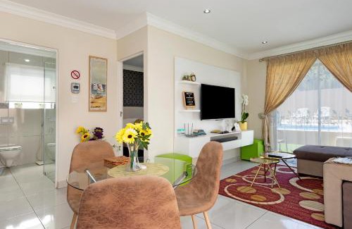 Trawal House | Marigold
