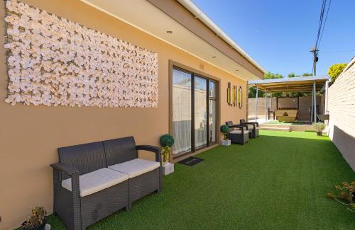 Trawal House | Marigold