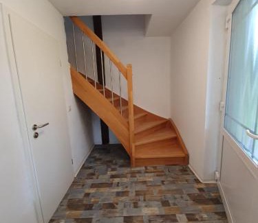 Grundeich Apartment | Marijanas Ferienhof 2, Urlaub mit viel Platz zwischen Dornumersiel und Bensersiel, gehört zum Café Kunterbunt