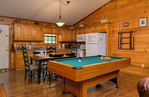 Sautee Nacoochee Cabin | Marilee Cottage | A German-Inspired Hillside Retreat