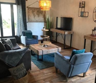 Maraussan Apartment | MARINA 2