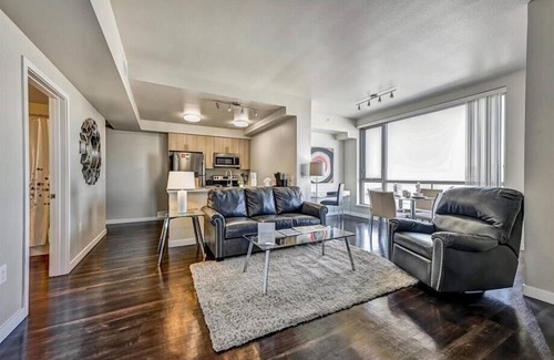 Del Rey Apartment | Marina 2BR nr LAX Attractions & mins to the Beach | MDR