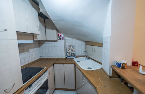 Nikaia Apartment | Marina Apartment Cozy, Spotless, AC, WiFi