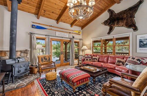Groveland House | Marina Beach Lodge - Lakefront Home on Beach! home