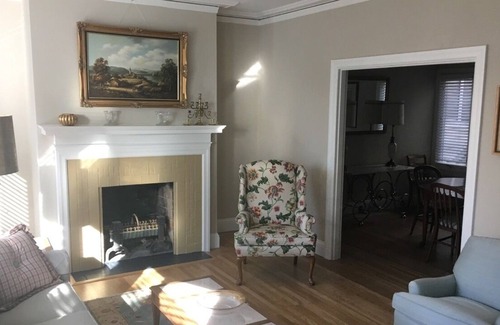 Marina District Condo | MARINA, Centrally located with Parking