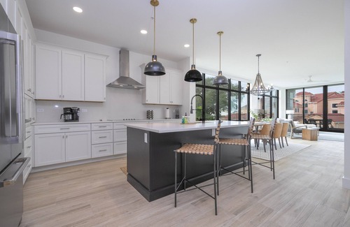 Melbourne Beach Condo | “Marina Gem”: Luxurious condo near the beach