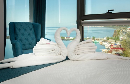 Yomra Hotel | Marina Green Suit Hotel