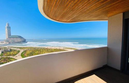 Casablanca Apartment | Marina - Sea & Mosque View by AppartAli for FAMILIES ONLY