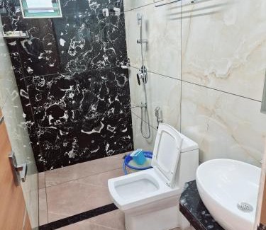 Alwaye Hotel | MARINA SUITES AIRPORT HOTEL
