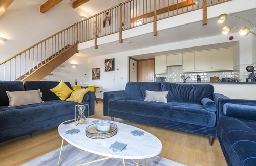 Milford Haven Apartment | Marina View - 3 Bedroom Apartment - Milford Marina