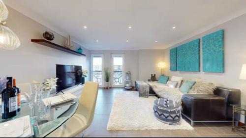 Castle Apartment | Marina View Apartment