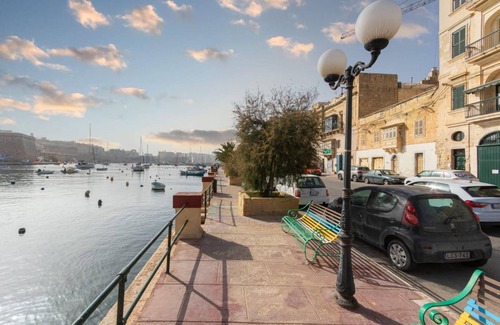 Cospicua House | Marina View - Front of Sea Cospicua