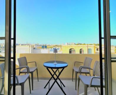 Ta' Xbiex Apartment | Marina View