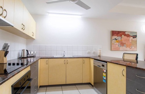 Stuart Park House | Marina Views | Cozy 3BR Villa in Tipperary Waters