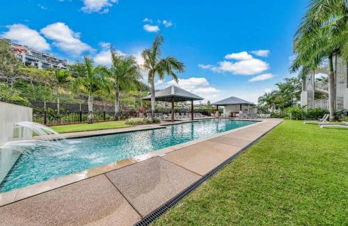 Airlie Beach Apartment | Marina Waterfront Living at Port of Airlie