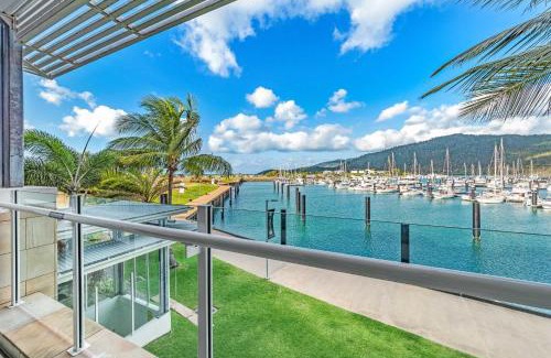 Airlie Beach Apartment | Marina Waterfront Living at Port of Airlie