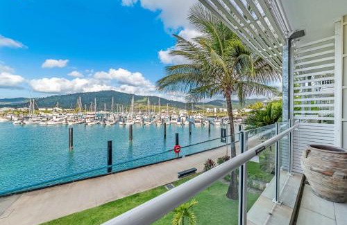 Airlie Beach Apartment | Marina Waterfront Living at Port of Airlie