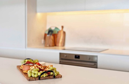 Shell Cove Apartment | Marinafront Retreat Shell Cove