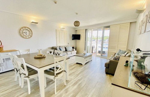 Gold Coast Apartment | Marine View 1 Bed Apartment - Sleeps up to 6 - Couran Cove Resort