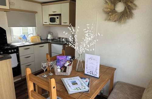 Rhyl House | Marine Getaways Caravan HirennA home from home experience in luxury.