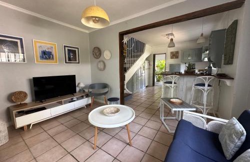 Pointe D'esny House | Marine House Pointe d'Esny