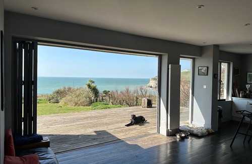 Freshwater Bay Villa | Marine Villa - stunning sea views above Freshwater Bay.
